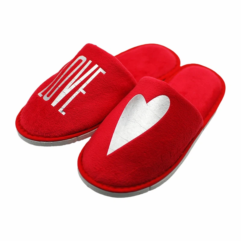 هل تحتوي نعال الشاطئ الاستوائية على نعل مبطن؟